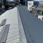 屋根工事02-ムネ・ケラバ金物取付